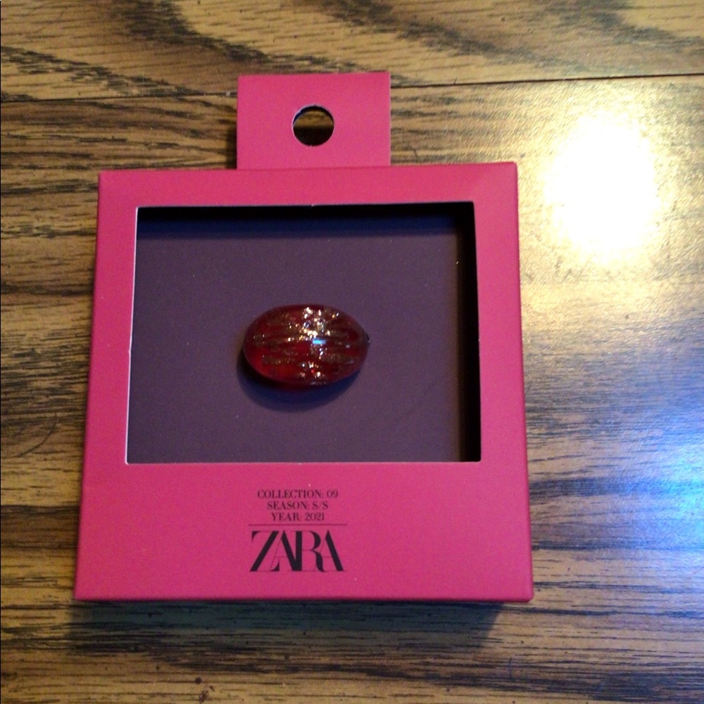 New In Box Zara Ring!